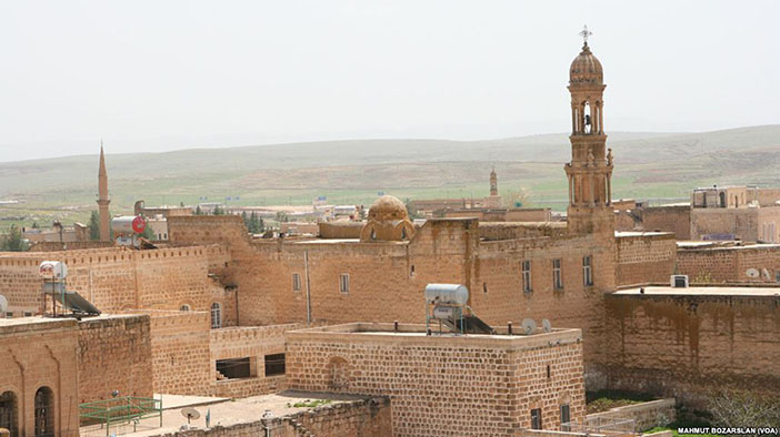 Süryaniler tapularını aldı